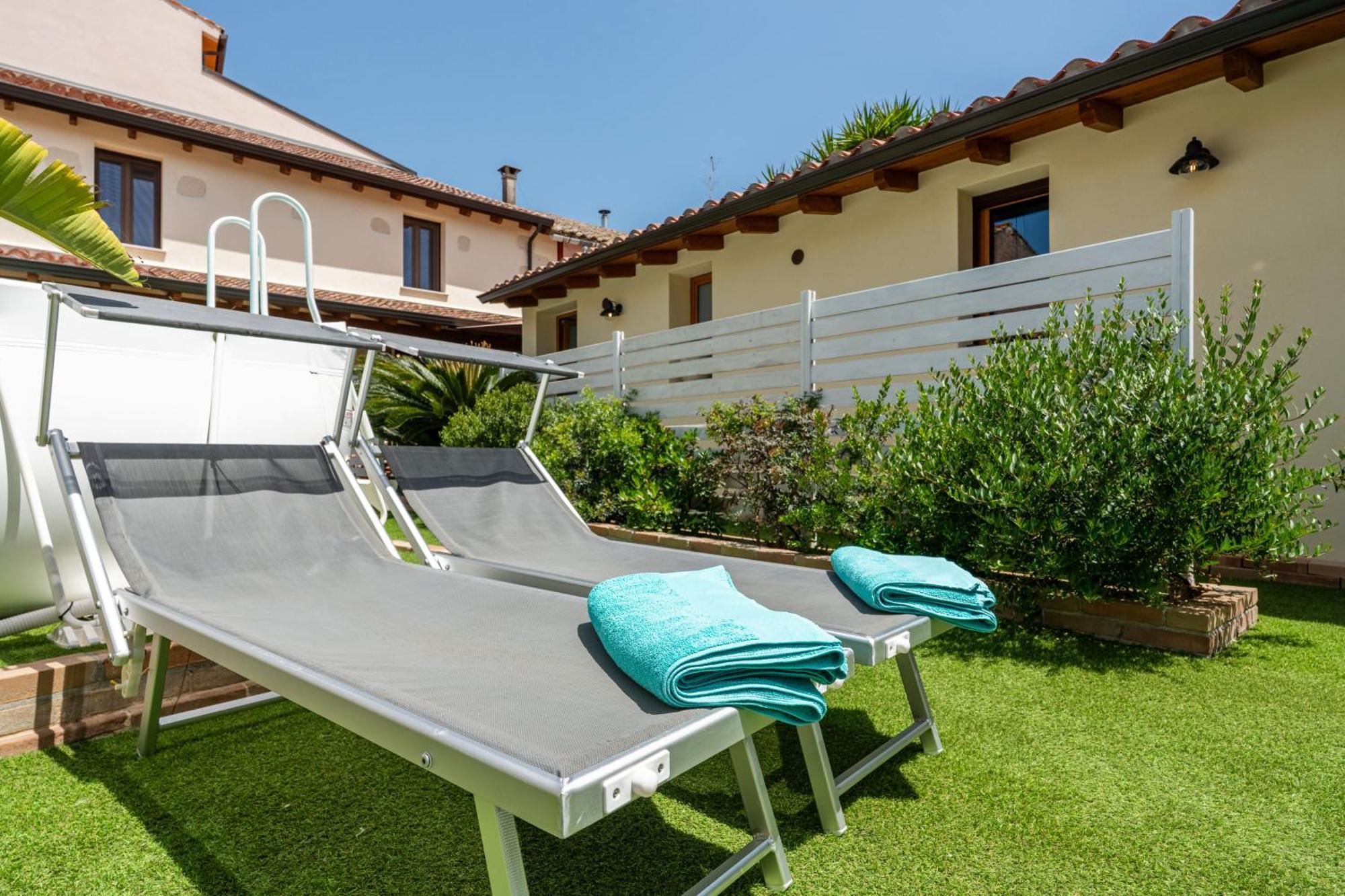 Villa Campidanese Асемини Екстериор снимка